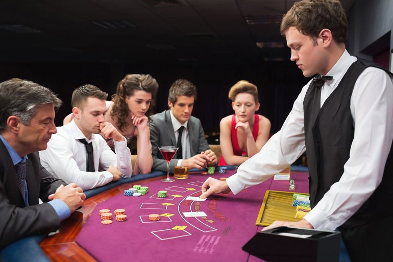 Blackjack mit Dealer
