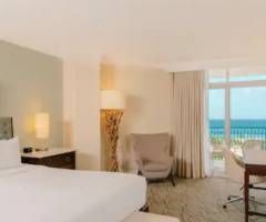 Casino Aruba at Hilton: Ocean vw Palm-Beach Club