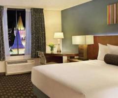 Excalibur Hotel & Resort Casino Las Vegas: Royal Superior King Zimmer