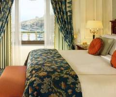 Shangri La Kyiv: Ein Schlafzimmer