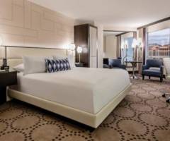 Harrah's Hotel & Casino Las Vegas: Deluxe Zimmer 1 König