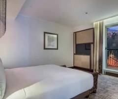 Merit Montenegro Casino: King Suite mit einem Schlafzimmer und Zugang zur Lounge