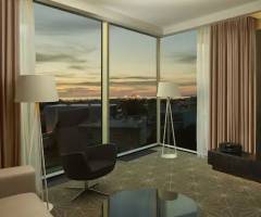 Olympic Park Casino Tallinn: King Deluxe Suite mit einem Schlafzimmer