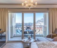 The Monte Carlo Casino: Luxus-Ansicht von Backbord