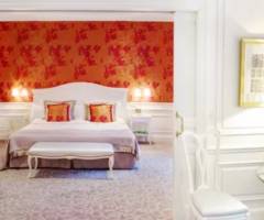 Casino Cafe de Paris Monte-Carlo: Suite mit Blick auf die Stadt oder den Innenhof