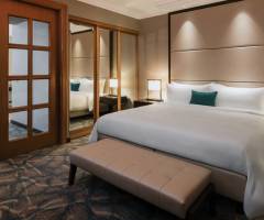 Casino at JW Marriott Bucharest Grand Hotel: Executive Suite, 1-Schlafzimmer-Suite, 1 König, Schlafsofa