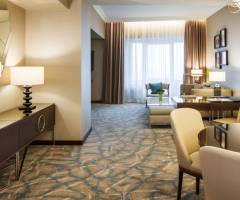 Casino at JW Marriott Bucharest Grand Hotel: Familiensuite, 2-Schlafzimmer-Suite, Schlafzimmer 1 1 King, Schlafzimmer 2 2 Double, Schlafsofa