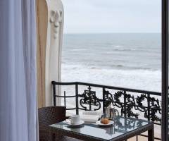 Casino Cabourg: Deluxe Zimmer mit Balkon