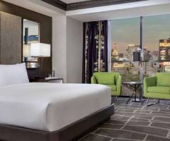 Luxor Casino Las Vegas: Tower Premium-King-Zimmer