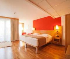 Regency Casino Tirana: Junior Suite mit Gartenblick