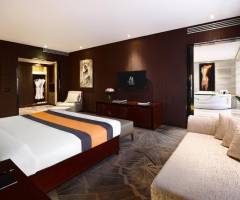 Tigre de Cristal Casino & Resort: Luxus König
