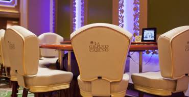 Casino at JW Marriott Bucharest Grand Hotel: Poker-Raum