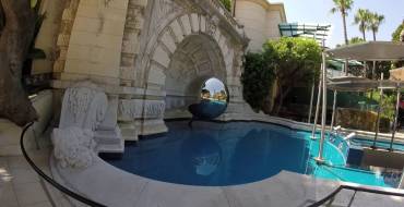 Casino Cafe de Paris Monte-Carlo: Pool-Brunnen