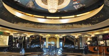 Hotel Lisboa Macau: Halle