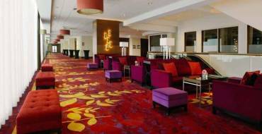 Marriott Hotel & Casino Warsaw: Stilvolle Lobby