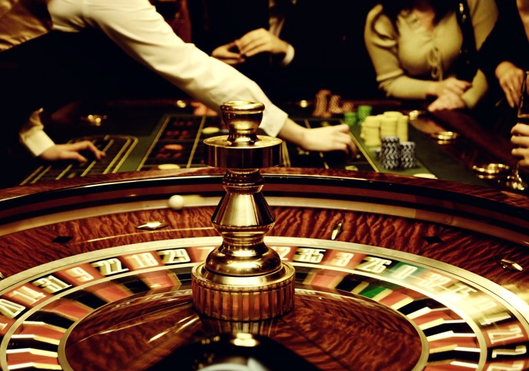 Roulette spielen in einem Kasino
